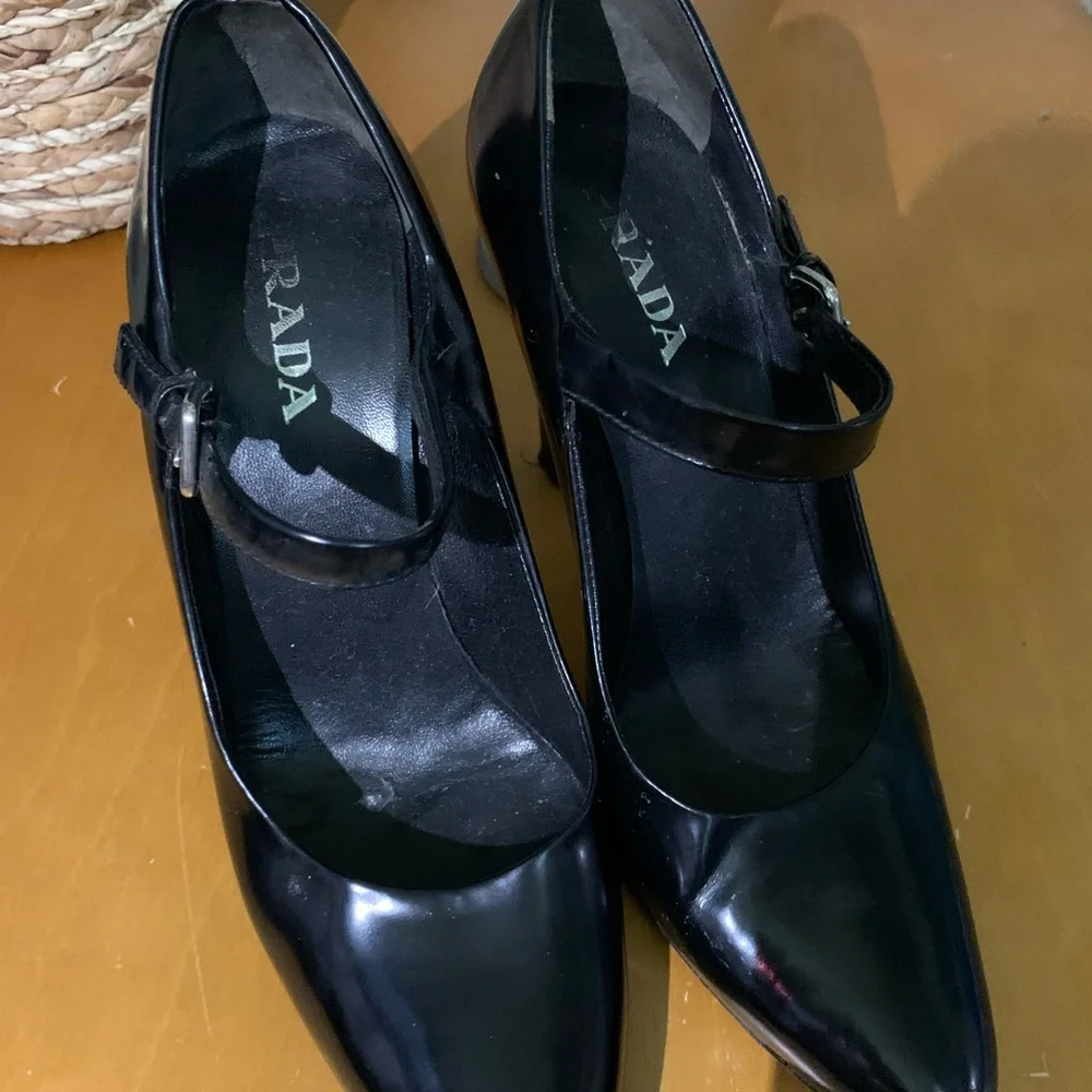 PRADA size 37 - Picture 2 of 3